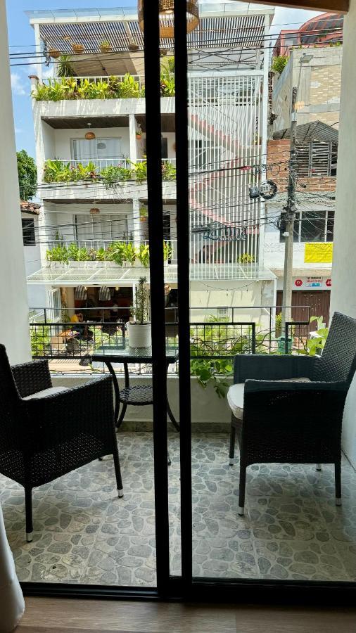 Luum Casa Hotel Manila Медельин Экстерьер фото