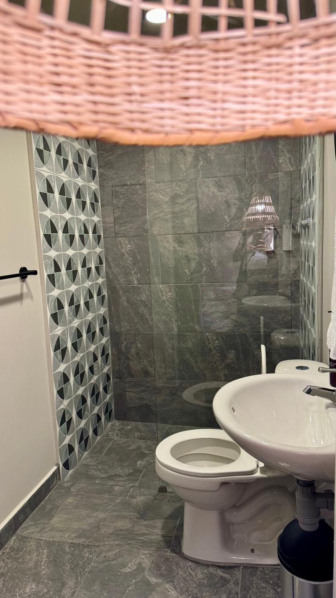 Luum Casa Hotel Manila Медельин Экстерьер фото