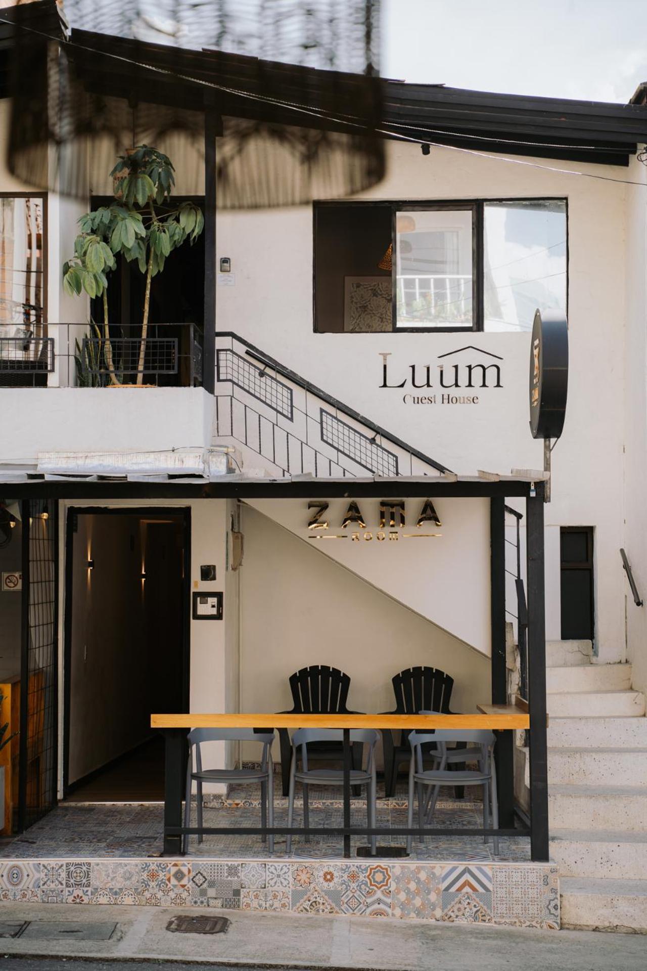 Luum Casa Hotel Manila Медельин Экстерьер фото